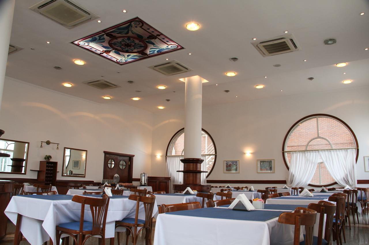 Hotel Reviens Pinamar Eksteriør billede