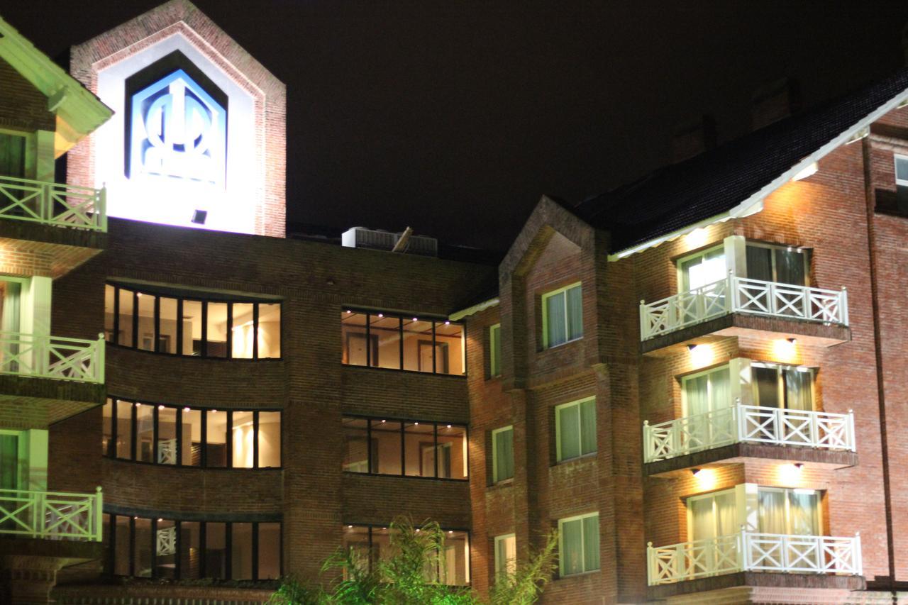 Hotel Reviens Pinamar Eksteriør billede